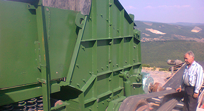 Stone crusher with opening 1200x1500mm and 250kw motor